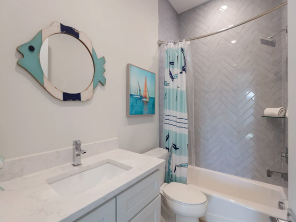 Luxurious Canal-Front Retreat - Perfect for Families